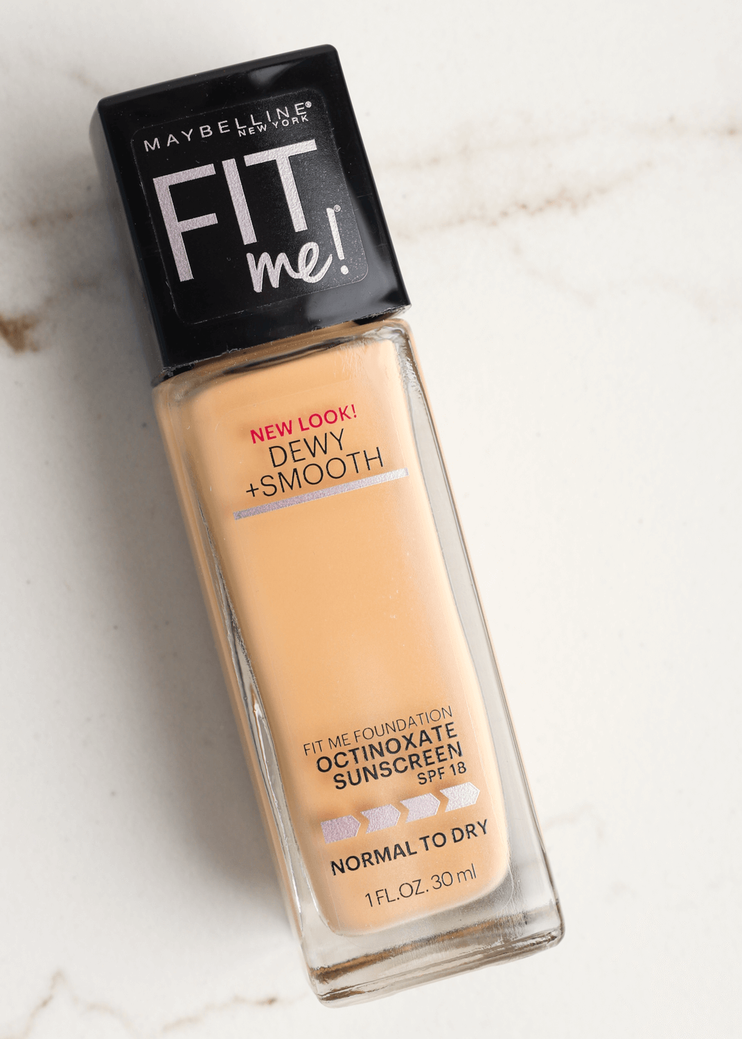 Base de maquillaje Fit Me Dewy & Smooth 30ml