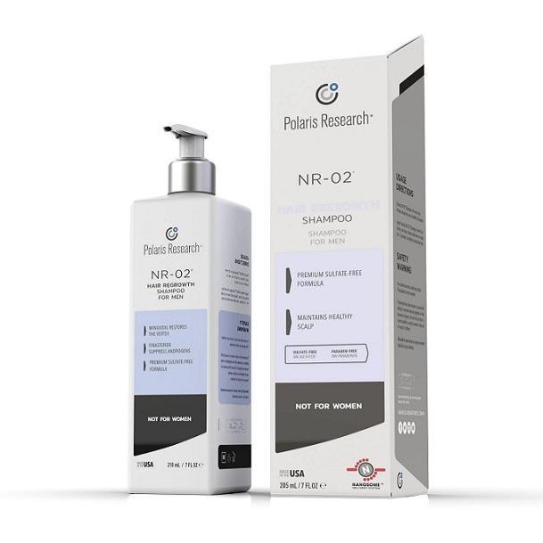 ROMANA-Descripción Polaris NR-02 es un shampoo con eficacia clínicamente comprobada. Su exclusiva fórmula con sulfato de minoxidil y finasteride brinda excelentes resultados, estimulando el crecimiento y evitando la pérdida del cabello. Polaris NR-02 estimula la regeneración del folículo piloso, previene la pérdida de cabello y estimula su crecimiento. El sulfato de minoxidil promueve la apertura de los canales de iones y prolonga la fase anágena. Aumenta la microcirculación ayudando a proporcio